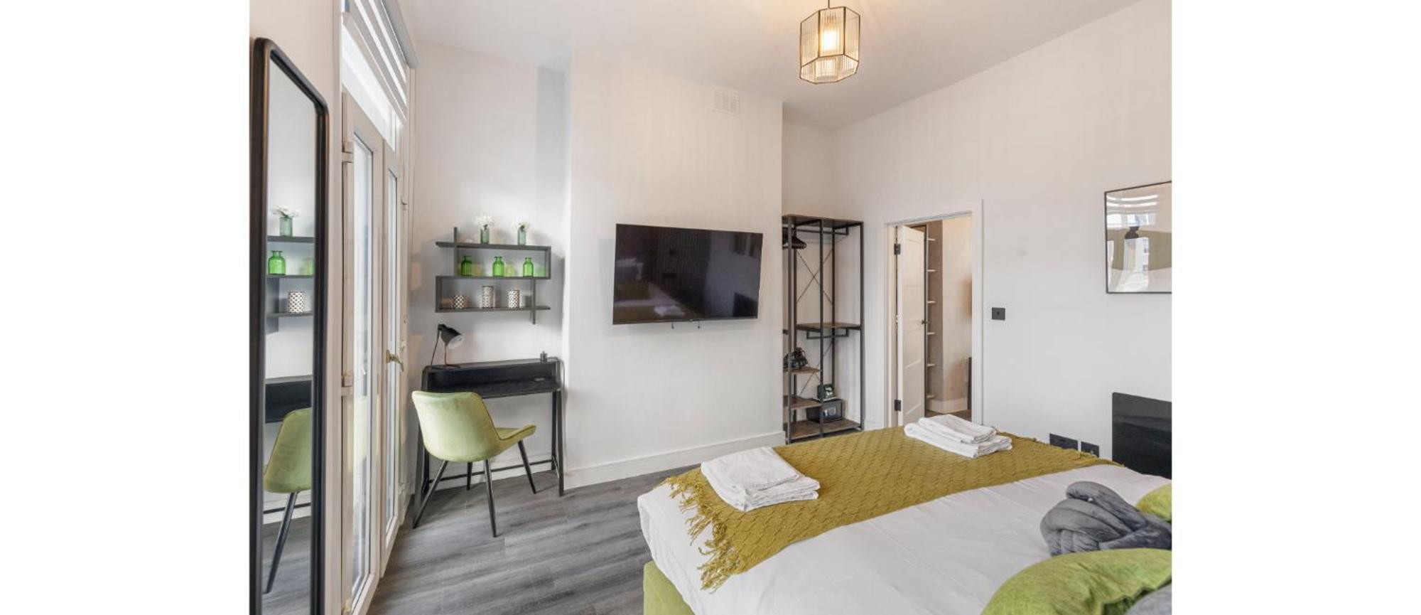 Bliss In The City: Comfortable 1-bed Retreat * Londra