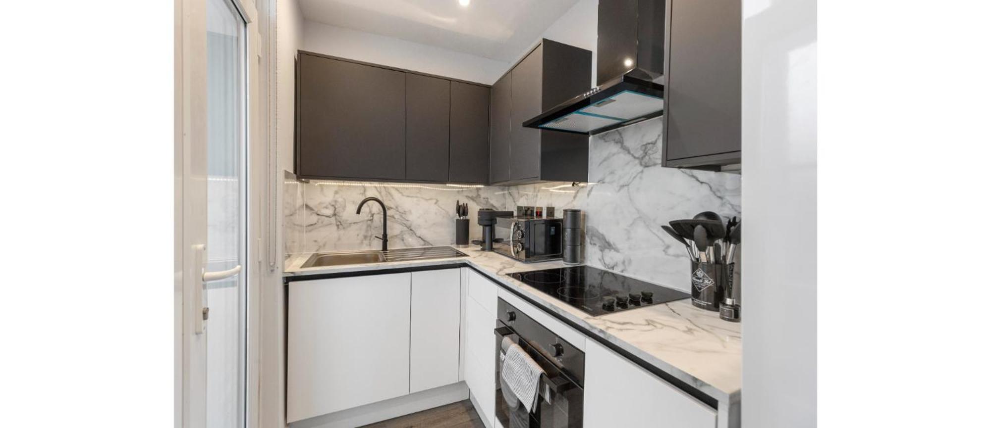 Bliss In The City: Comfortable 1-bed Retreat * Londra